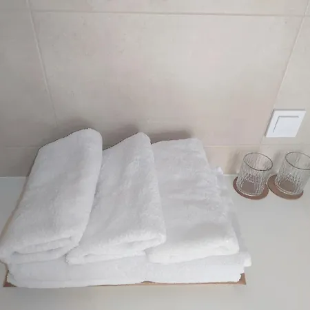 Warm & Cozy At Akmenu Iela Guest house